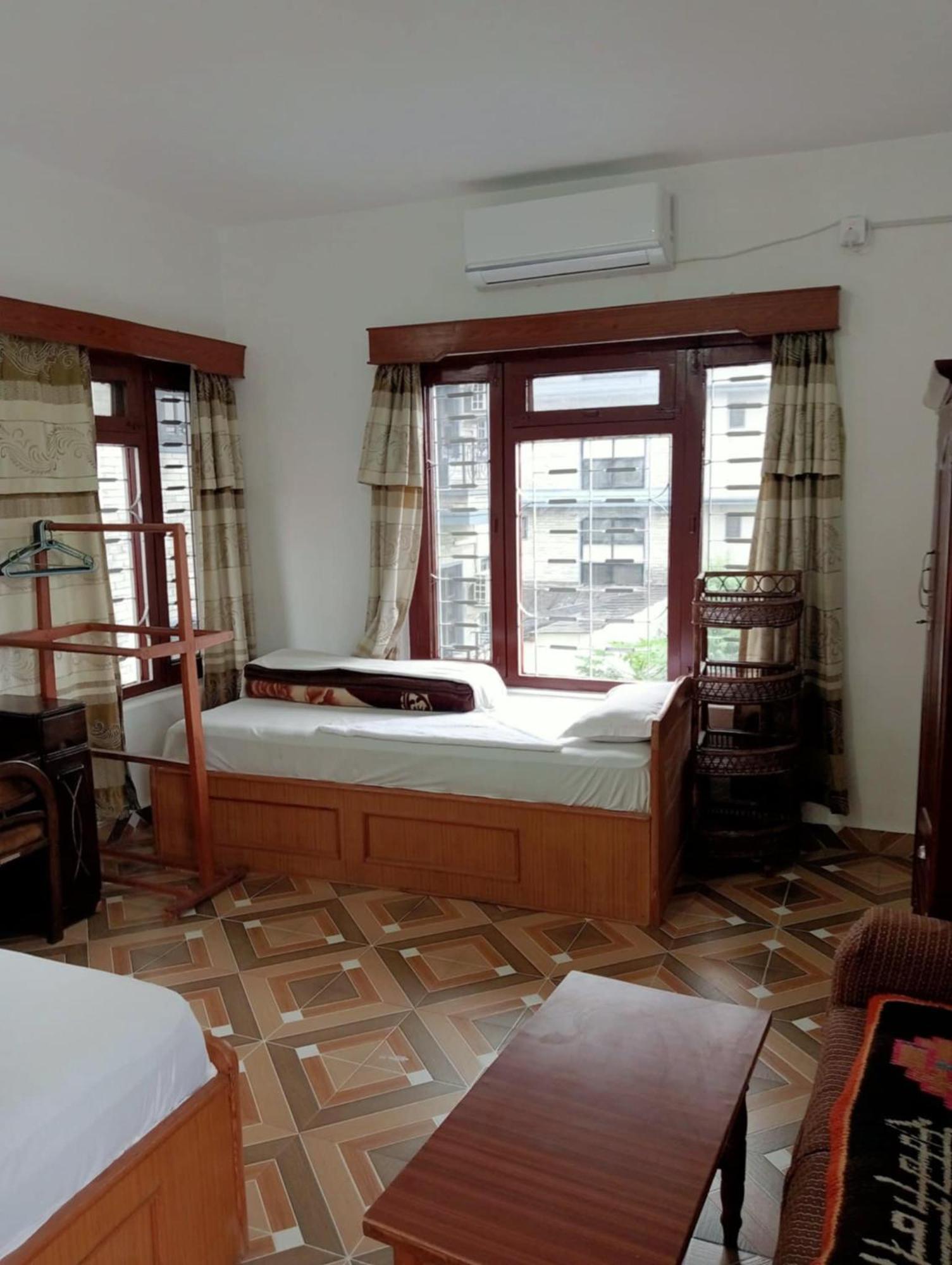 New Summit Guest House Pokhara Exterior foto