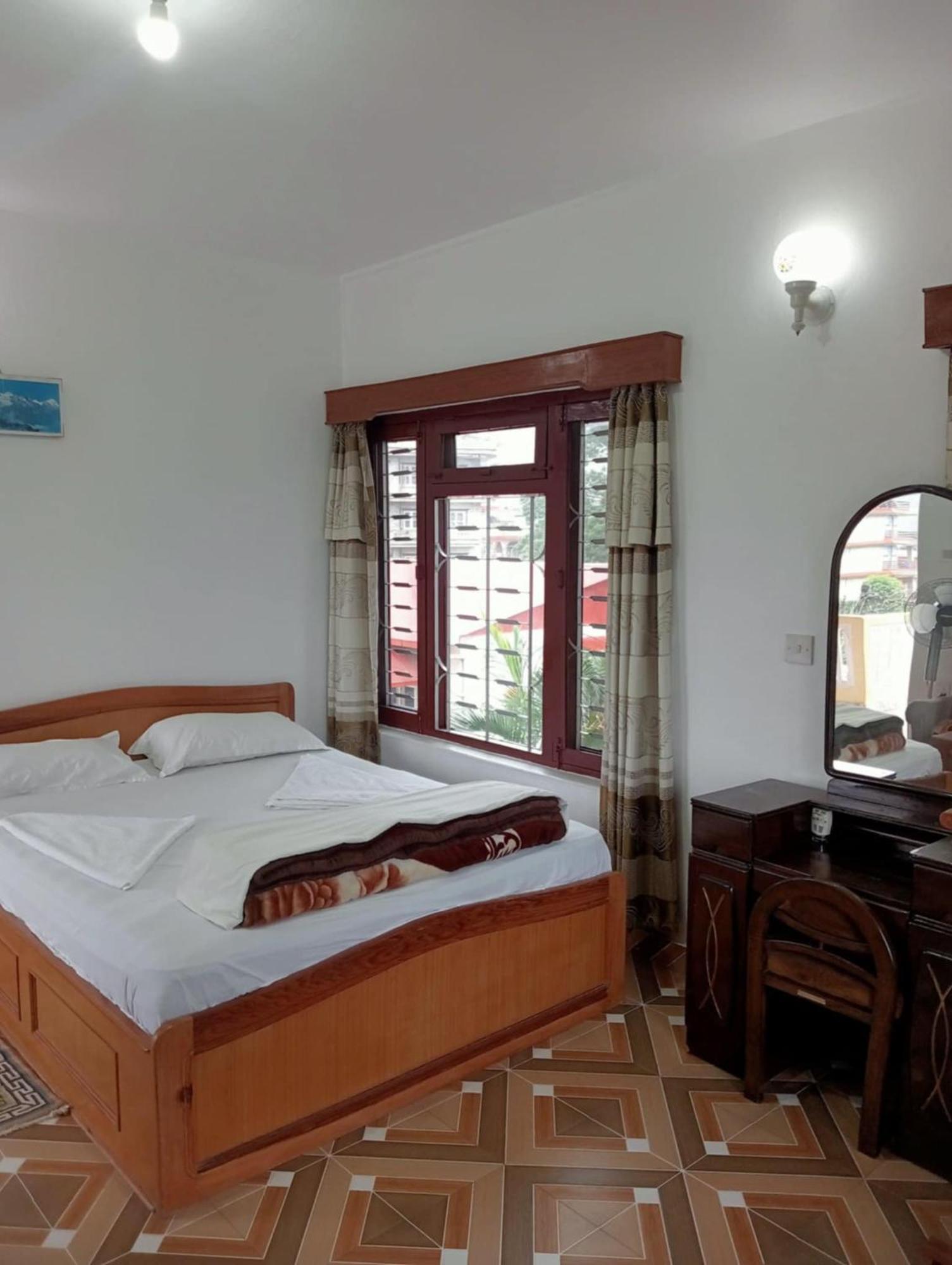 New Summit Guest House Pokhara Exterior foto