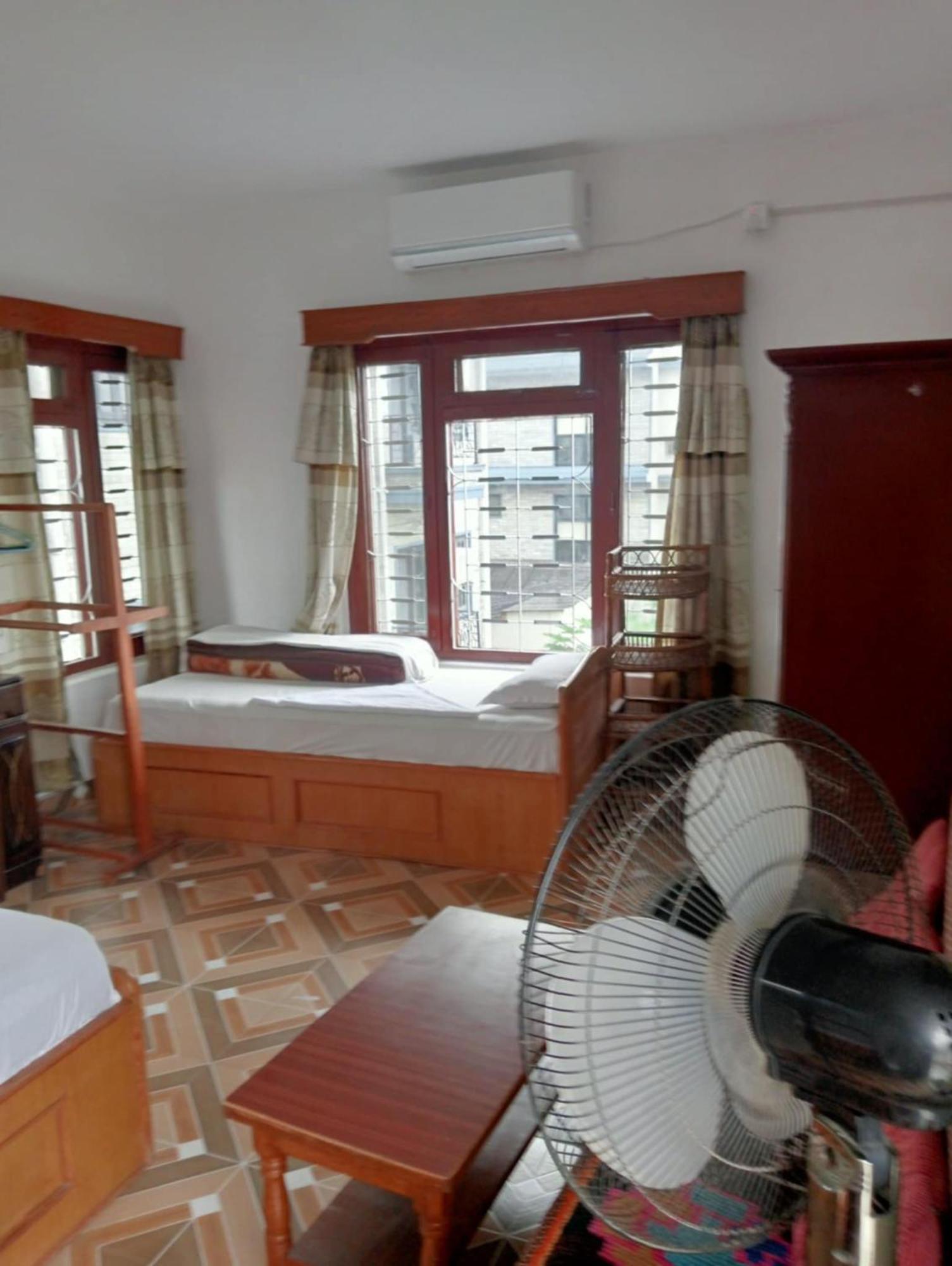 New Summit Guest House Pokhara Exterior foto