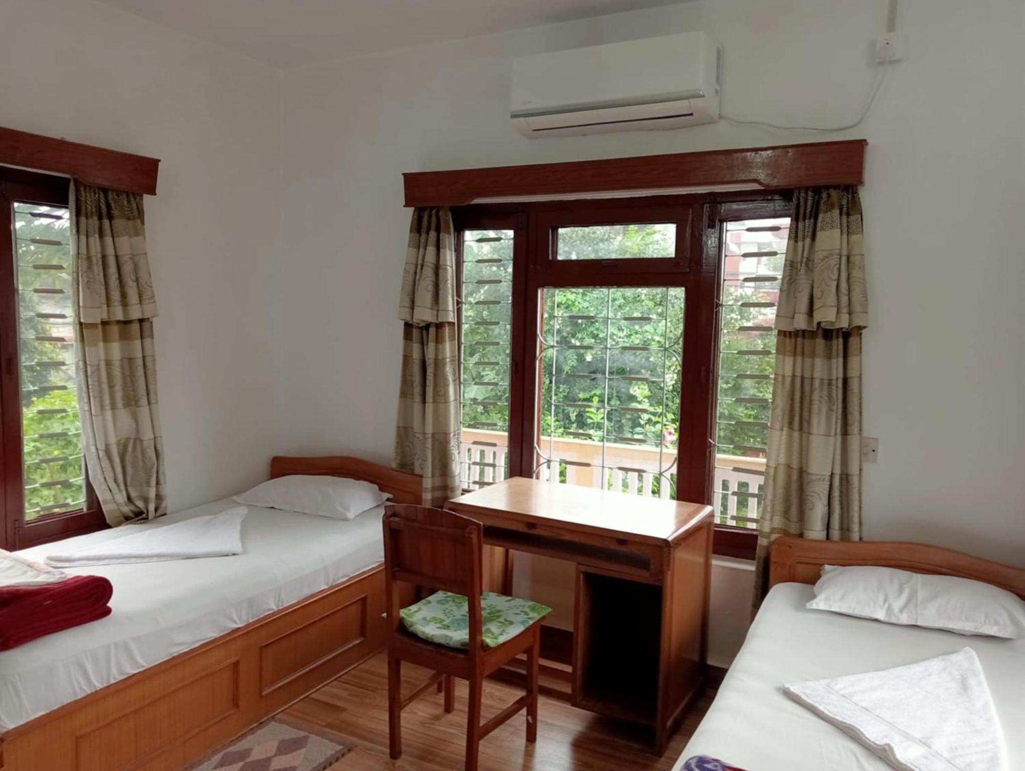 New Summit Guest House Pokhara Exterior foto