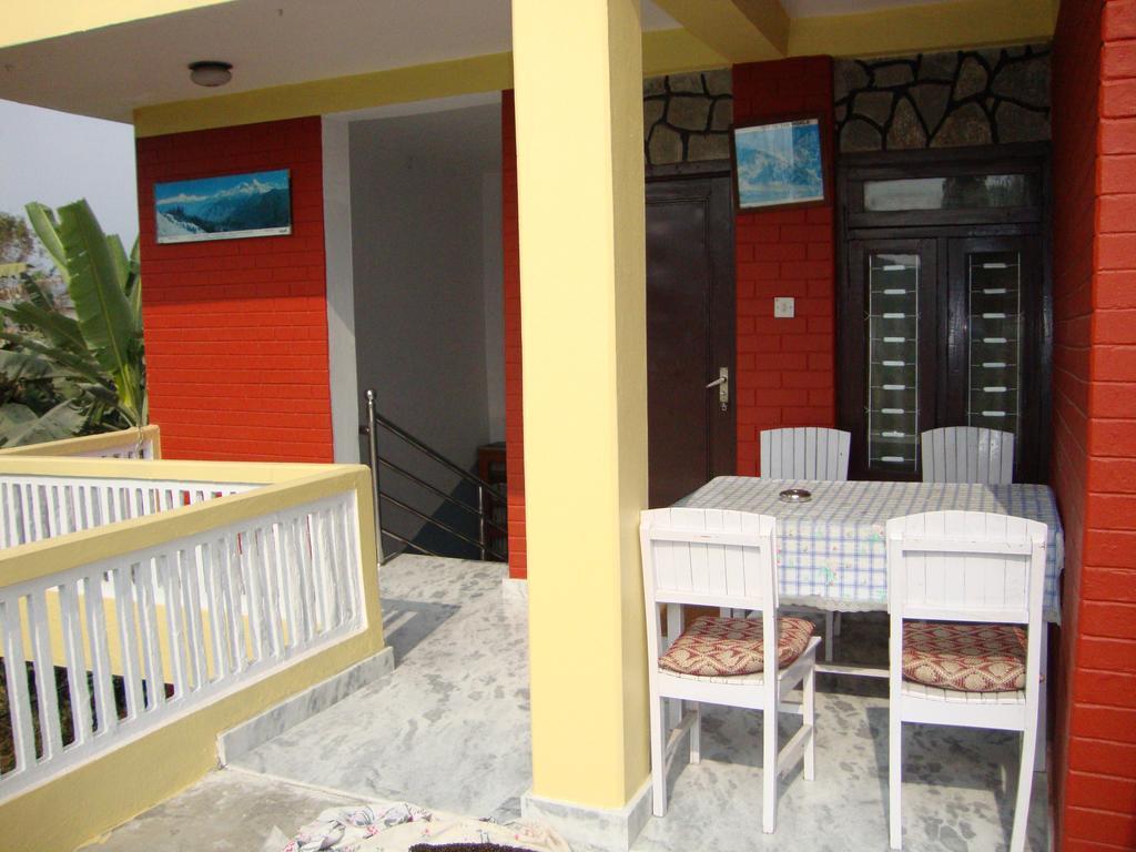 New Summit Guest House Pokhara Exterior foto