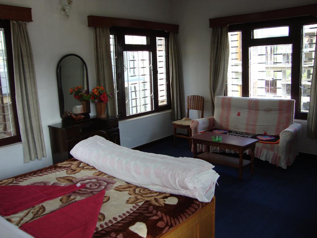 New Summit Guest House Pokhara Habitación foto